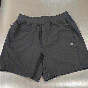 EUC. Size Small GAIAM Mens Black Athletic Shorts.